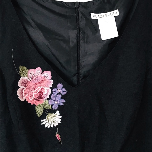 PLAZA SOUTH Embroidered Linen dress - Picture 6 of 13